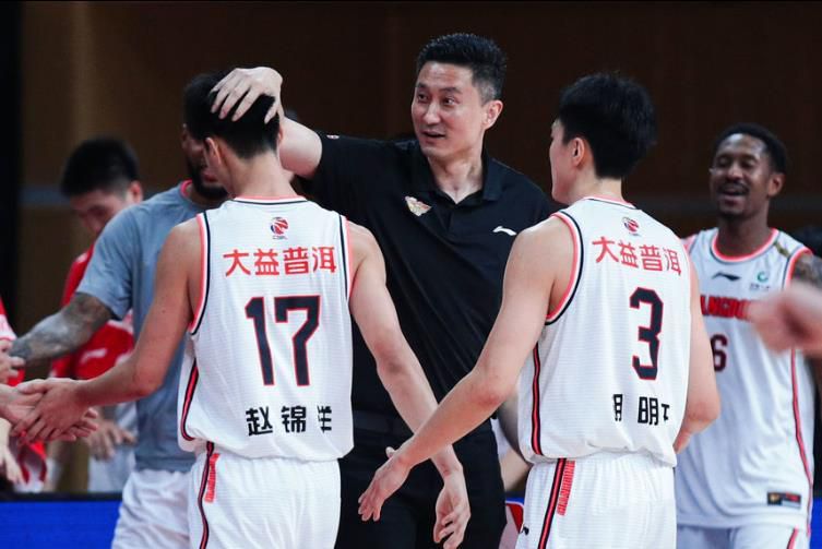 内部人士将2023年描述为“灾难”，这是伯利掌控切尔西所有权的首个完整年，他们已经迫不及待想要这一年结束。